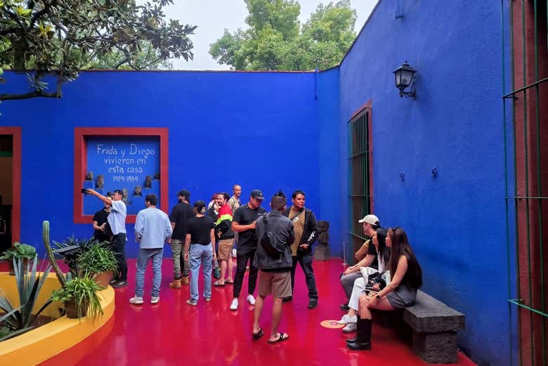 Tour por los museos de Frida Kahlo: la Casa Azul y la Casa Roja + Museo León Trotsky