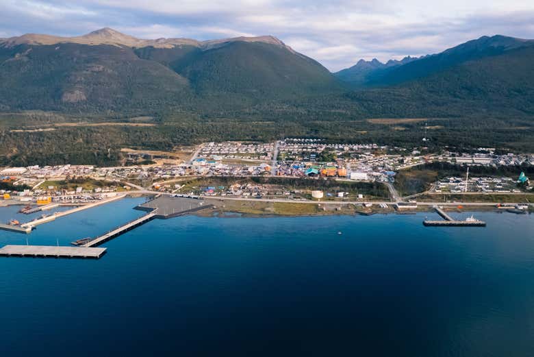 Cruce de Ushuaia a Puerto Williams por el Canal Beagle