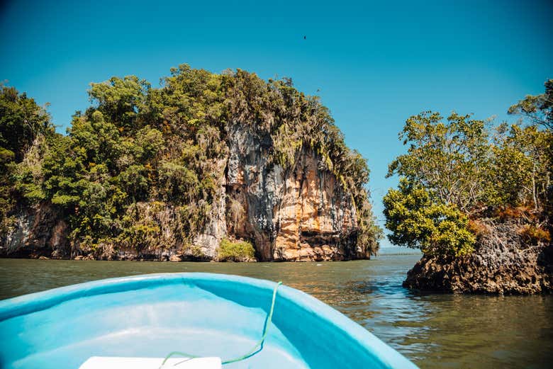 Excursión al Parque Nacional Los Haitises y Cayo Levantado