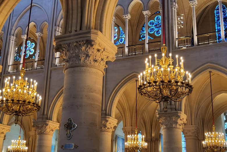 Visita guiada por la catedral de Notre Dame en grupo reducido de hasta 12 personas