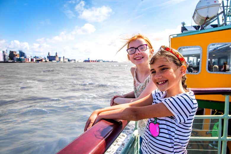 Crucero por el río Mersey + Autobús turístico de Liverpool