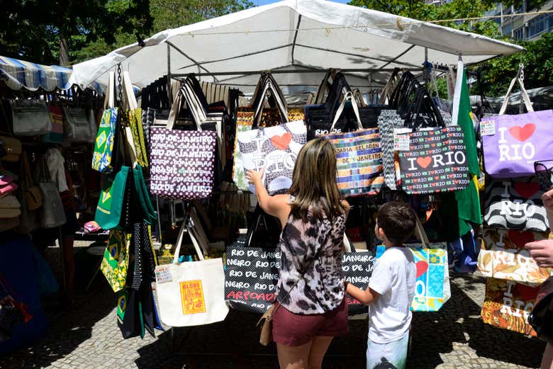 Tour por la Feria Hippie de Ipanema