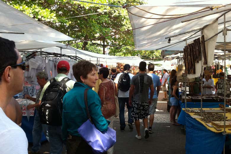 Tour por la Feria Hippie de Ipanema
