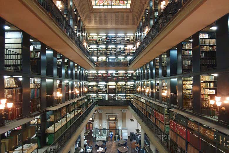 Tour por el Teatro Municipal y la Biblioteca Nacional
