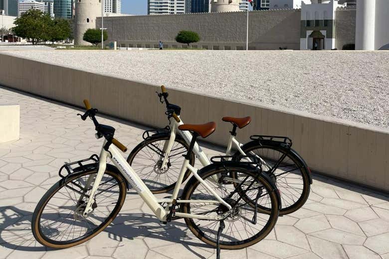 Tour en bicicleta eléctrica por Abu Dhabi