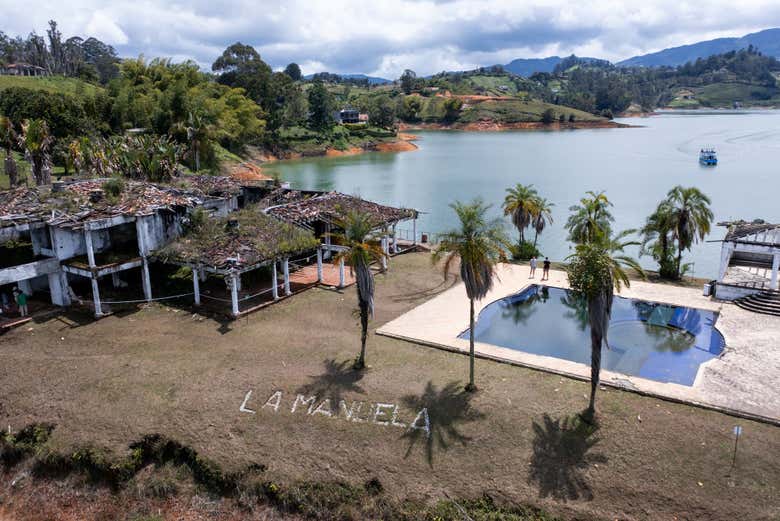 Excursión a la finca La Manuela, la hacienda de Pablo Escobar