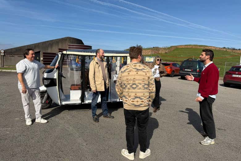 Tour en tuk tuk por Gijón
