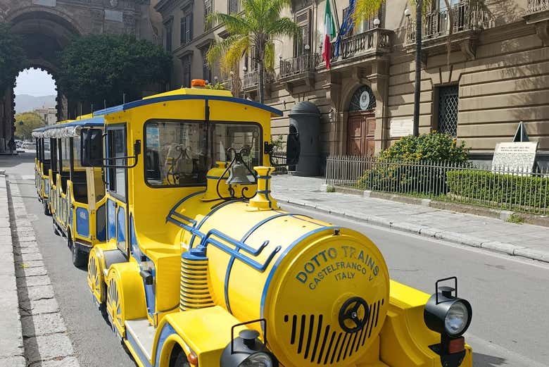 Tren turístico de Palermo