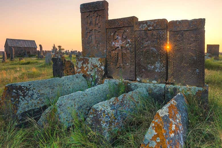 Excursión privada al lago Seván, monasterios Sevanavank y Hayravank + Cementerio de Noraduz