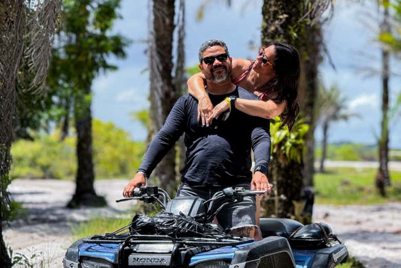 Tour en quad por la playa de Garapuá
