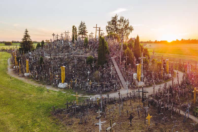 Excursión a la Colina de las Cruces y Jelgava