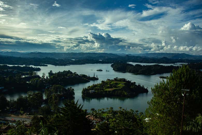 Tour en tuk tuk por Guatapé + Granja Alto del Chocho