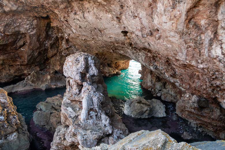 Tour en kayak por Cala Varques