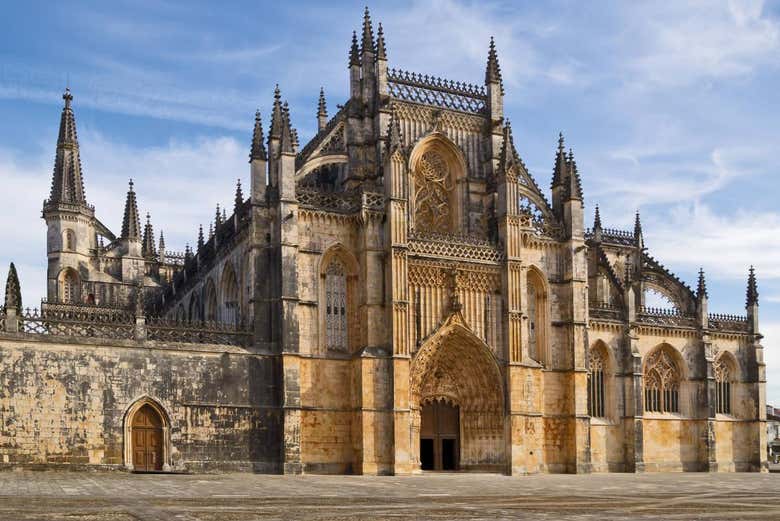 Excursión privada a Fátima, Óbidos, Nazaré y el Monasterio de Batalha