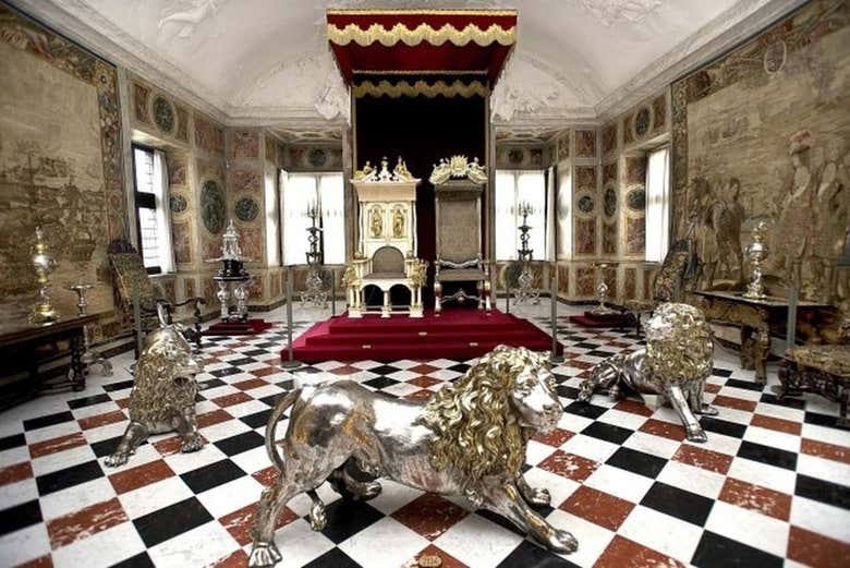 Visita guiada por el castillo de Rosenborg y el palacio de Amalienborg