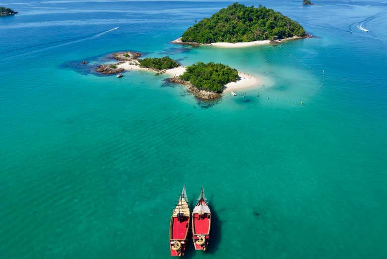 Excursión a Angra dos Reis + Paseo en barco pirata