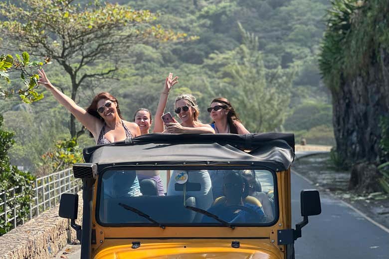 Tour en 4x4 por Barra da Tijuca, Prainha y la playa de Abricó