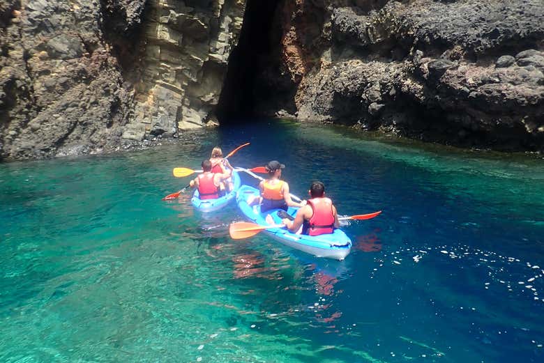 Tour en kayak por Ponta da Calheta