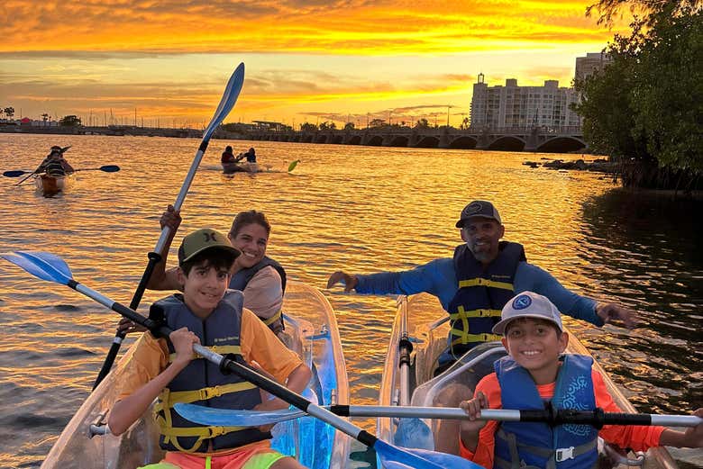 Tour en kayak transparente por la Laguna del Condado