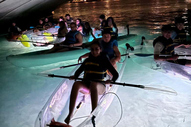 Tour en kayak transparente por la Laguna del Condado