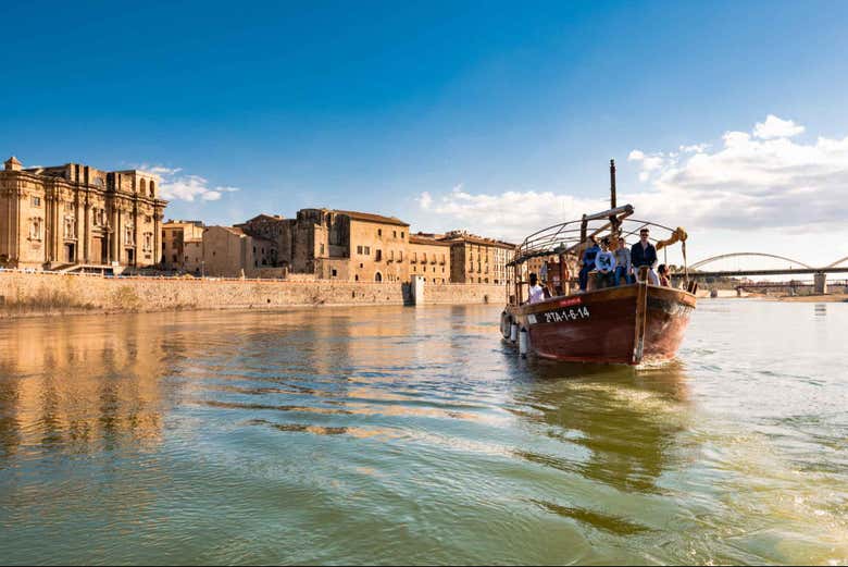Paseo en barco por el Ebro