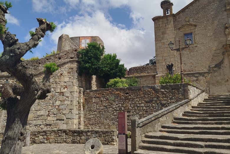 Visita guiada por el castillo de Valencia de Alcántara
