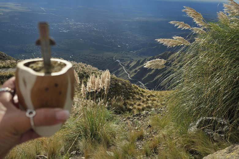 Senderismo por los bosques de Villa de Merlo