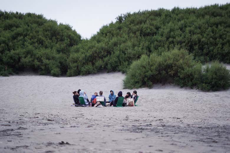 Meditación al atardecer en Puerto Pirámides