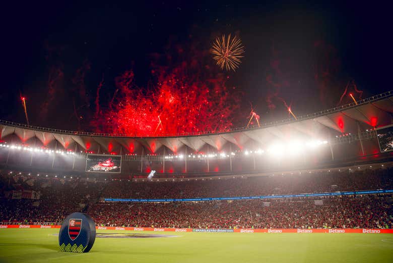 Entradas para un partido del Flamengo en el Maracaná + Transporte