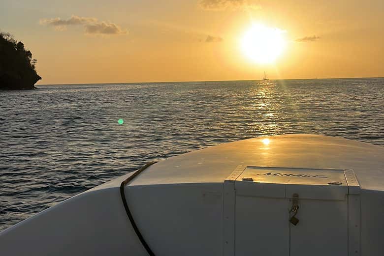 Paseo en barco al atardecer por la bahía de Rodney Bay - Galería 1