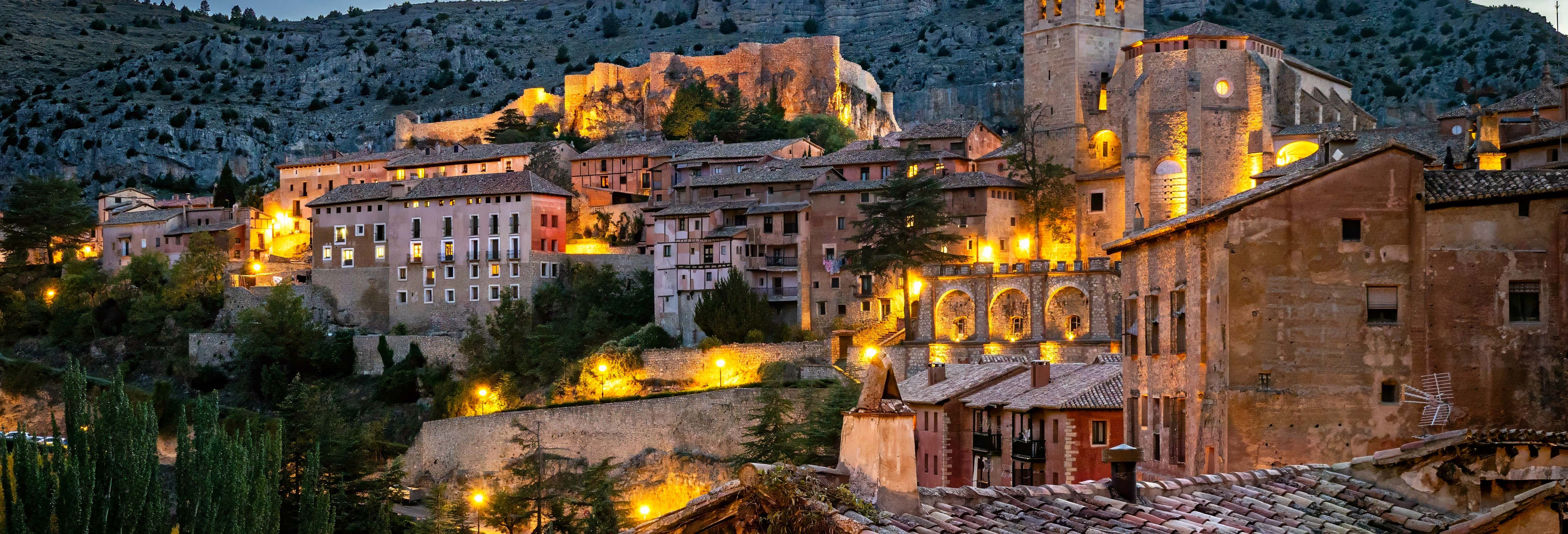 Tour nocturno por Albarracín con observación de estrellas