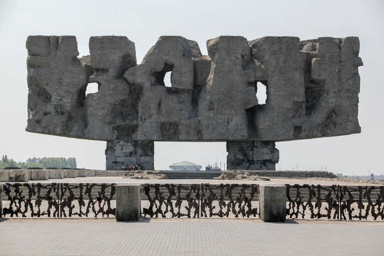 Excursión al campo de concentración de Majdanek y Lublin