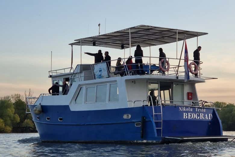 Paseo en barco por los ríos Sava y Danubio