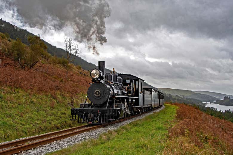 Castillos de Gales y Parque Nacional Bannau Brycheiniog + Tren de vapor