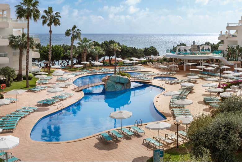 Day Pass para Tropic Garden Hotel Apartments