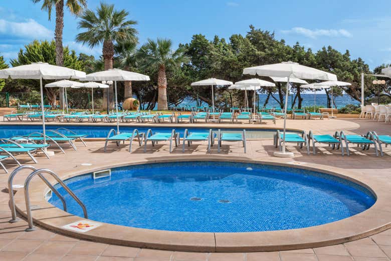 Day Pass para Tropic Garden Hotel Apartments