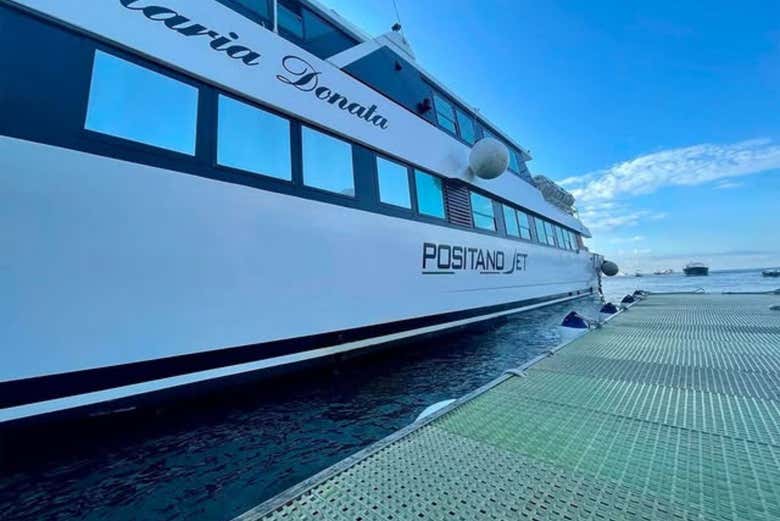 Ferry entre Nápoles y Positano