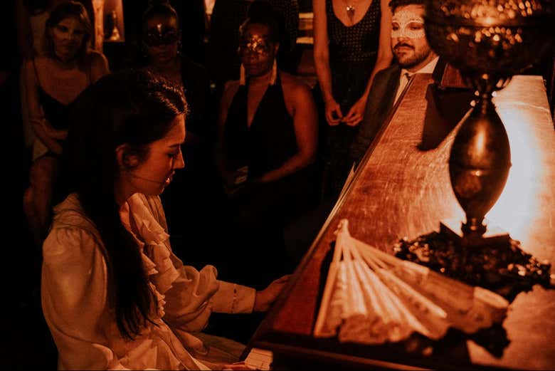Entradas para Masquerade, el musical inmersivo de El Fantasma de la Ópera