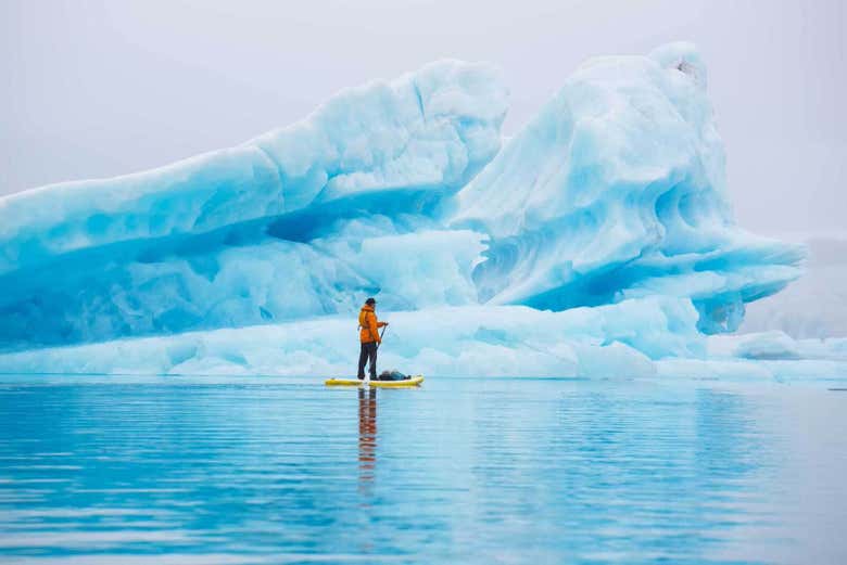 Vuelo en helicóptero + Paddleboard entre icebergs por Seward