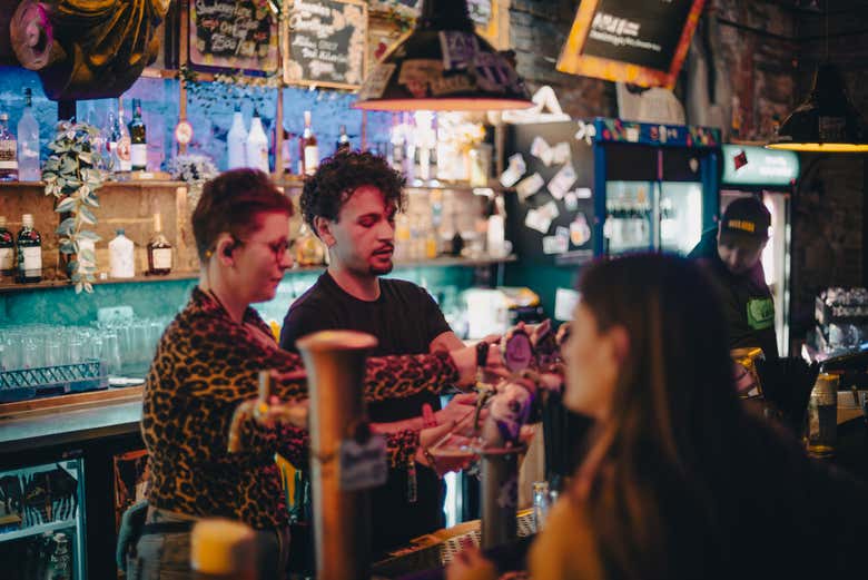 Tour de fiesta por los ruin bars de Budapest