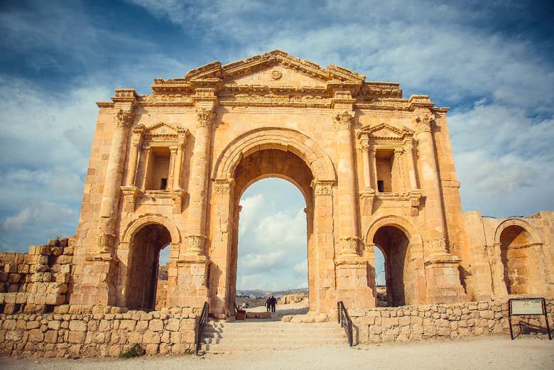 Excursión a Gerasa, el castillo de Ajlun y el Mar Muerto