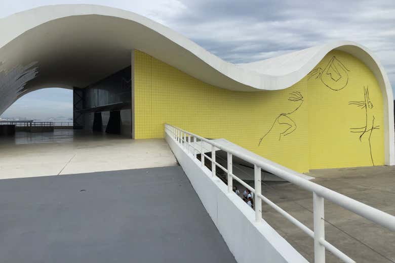 Excursión a Niteroi y Ruta Niemeyer