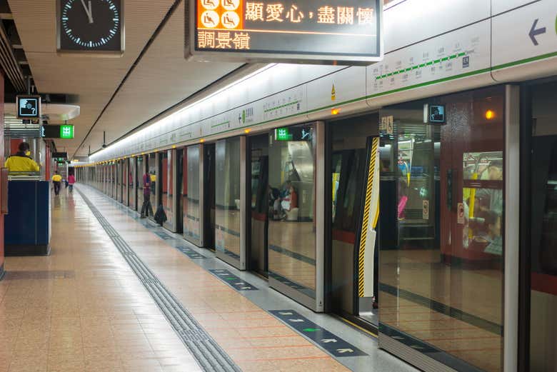 Tren MTR Express al aeropuerto de Hong Kong