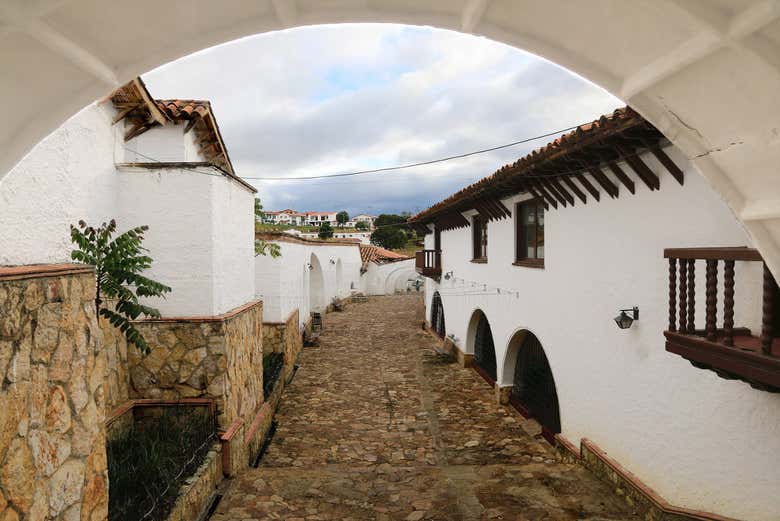 Excursión a Guatavita + Casa al Revés - Galería 1
