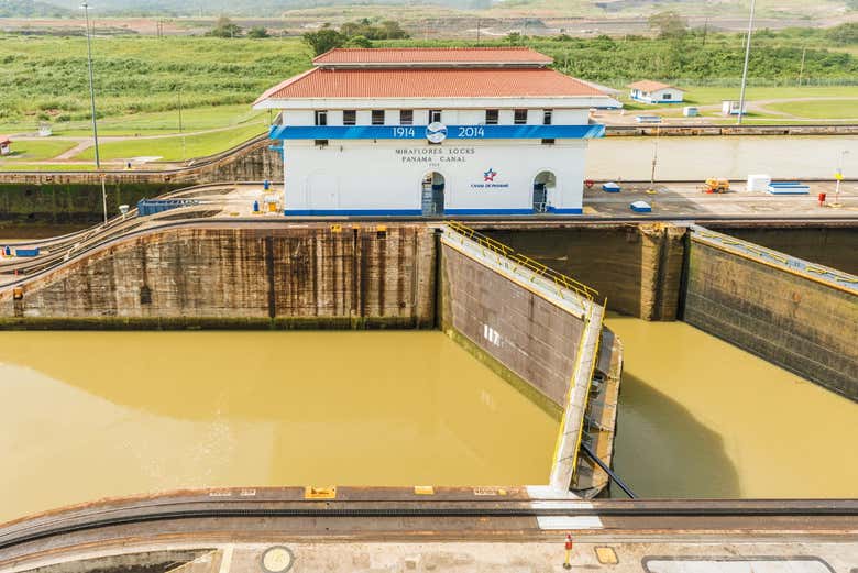 Tour del canal de Panamá