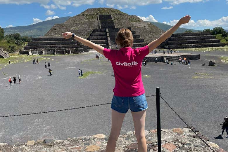 Paseo privado en globo sobre Teotihuacán