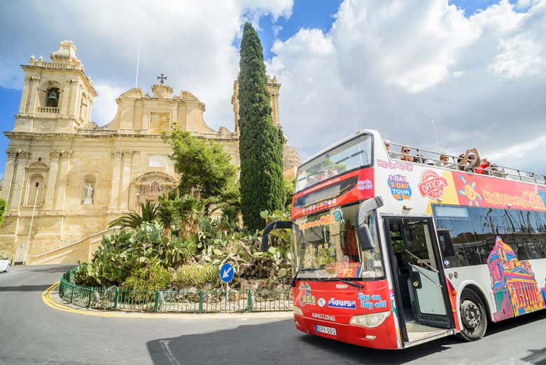 Autobús turístico de Malta