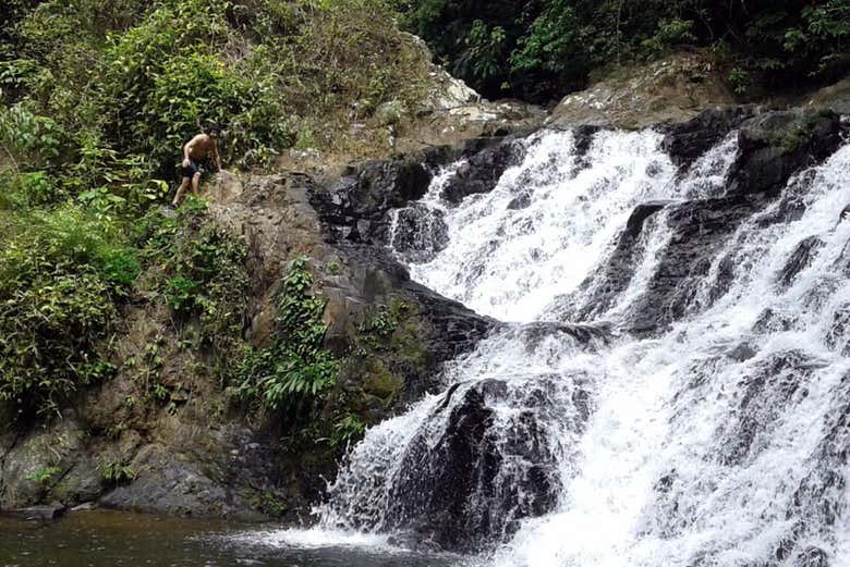 Excursión a una aldea indígena emberá