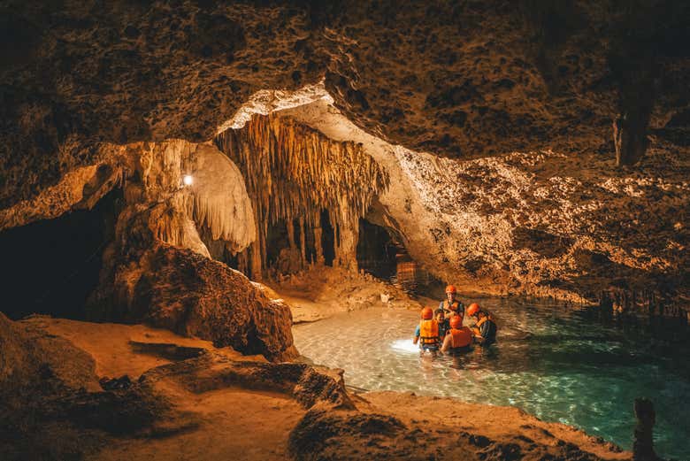 Excursión a la bahía de Akumal + Cenote Jaguar