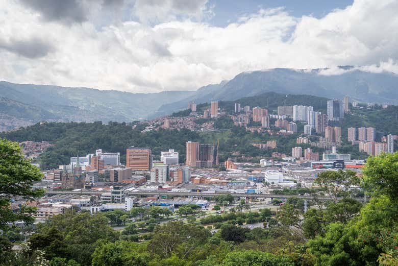 Tour en chiva por Medellín